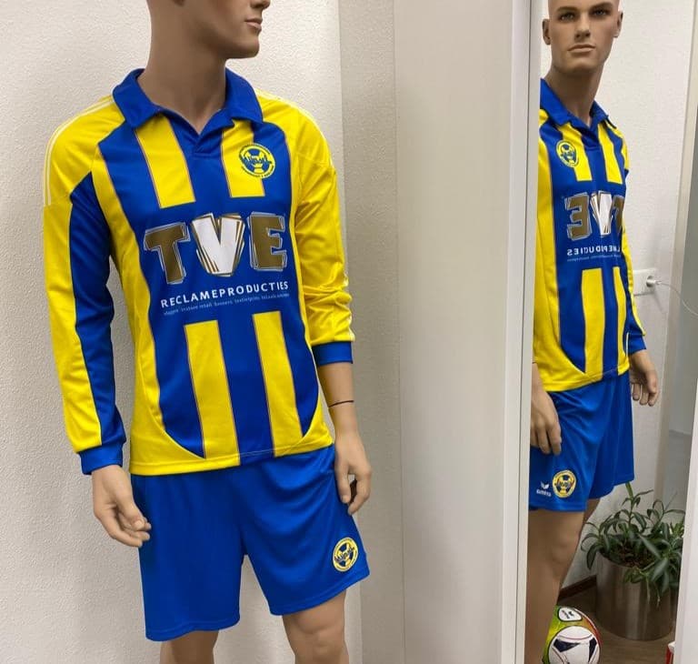 Waarom het dragen van gepersonaliseerde sportkleding belangrijk is